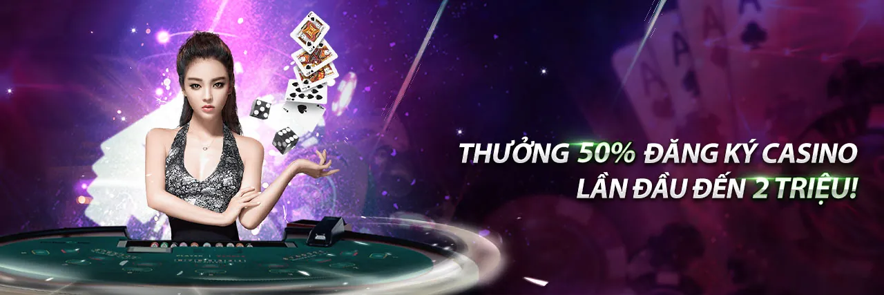 Hình ảnh sảnh game bài hello88 với các lá bài và chip poker
